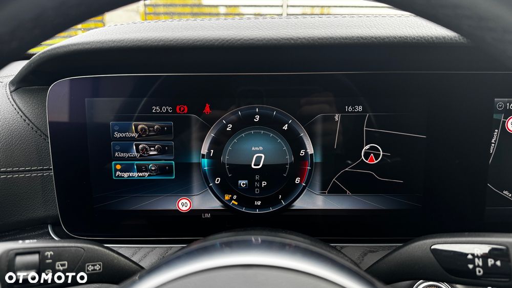 Mercedes-Benz Klasa E 220 d 4-Matic 9G-TRONIC - 25