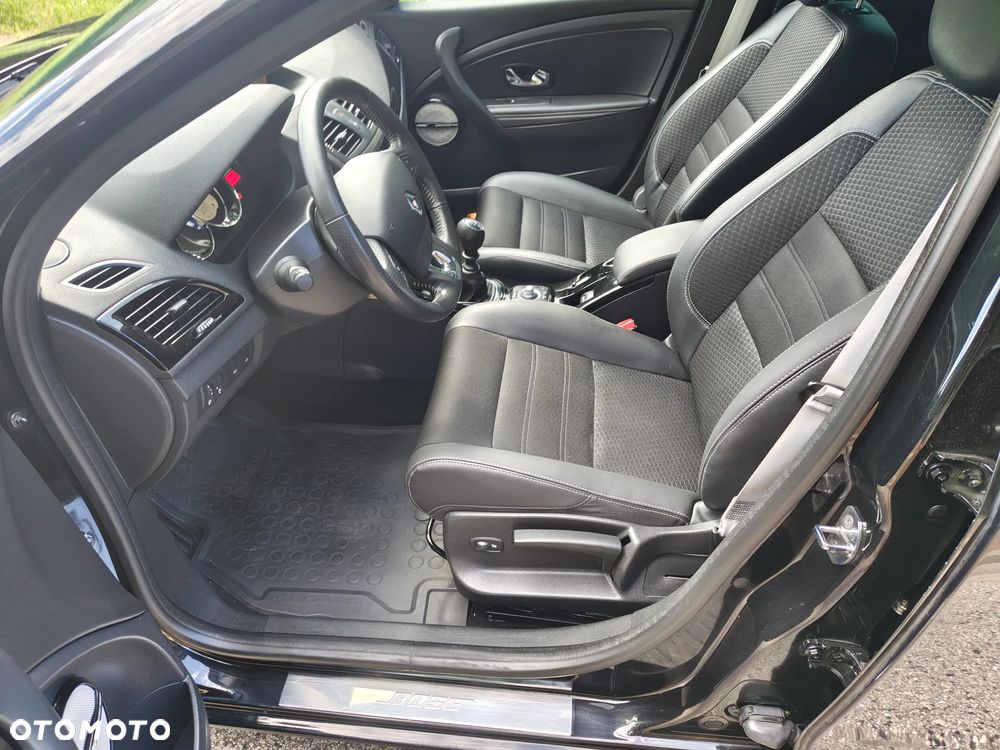 Renault Megane ENERGY TCe 115 Start & Stop Bose Edition - 16