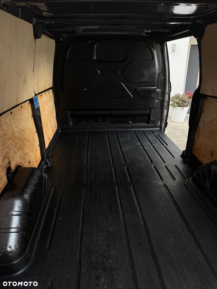 Ford TRANSIT CUSTOM - 19