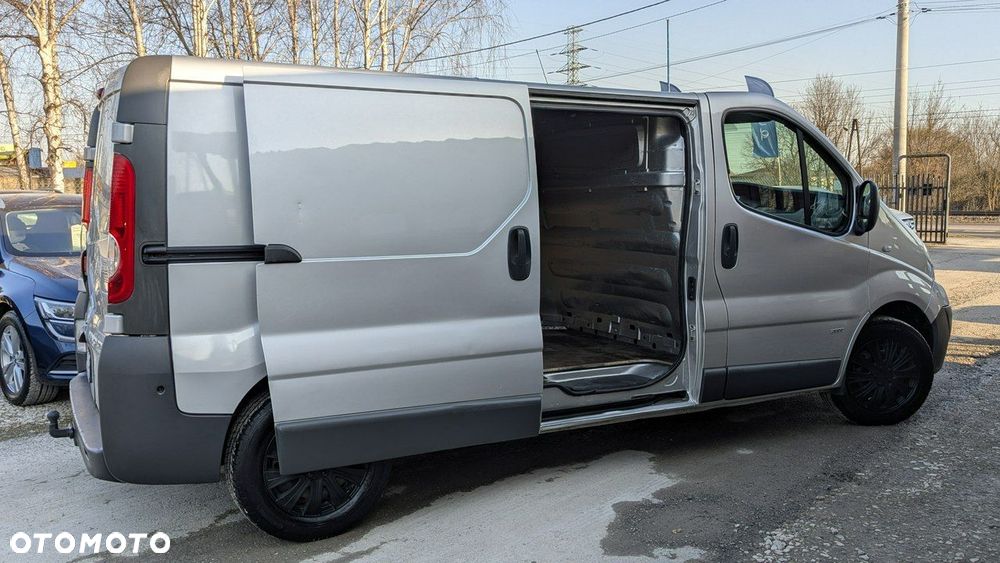 Opel Vivaro - 13