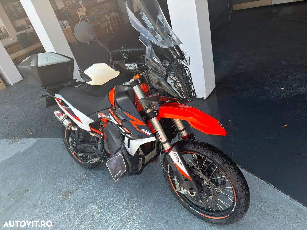 KTM 890 Adventure R - 1
