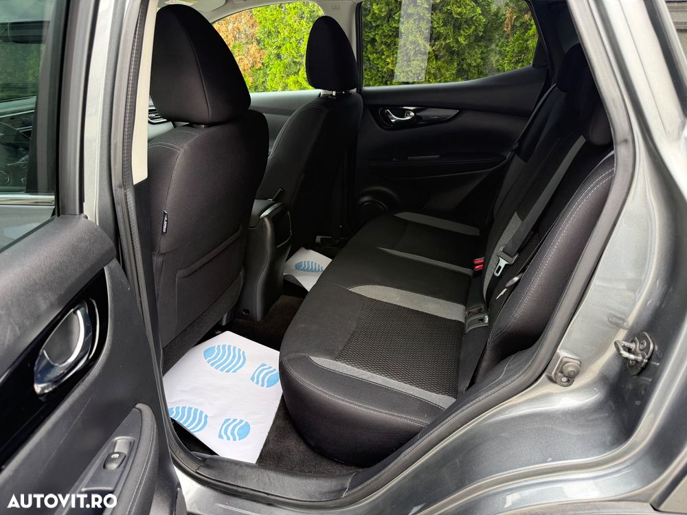 Nissan Qashqai 1.5 DCI N-Connecta - 13