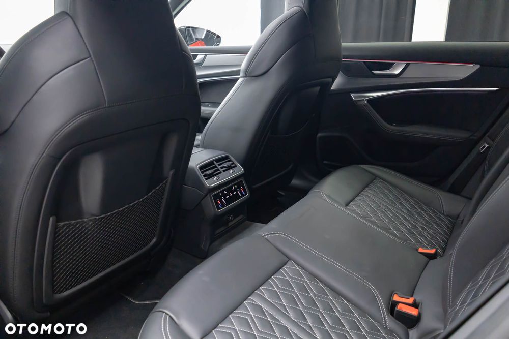 Audi A6 Avant 55 TFSI e quattro S tronic S line - 31