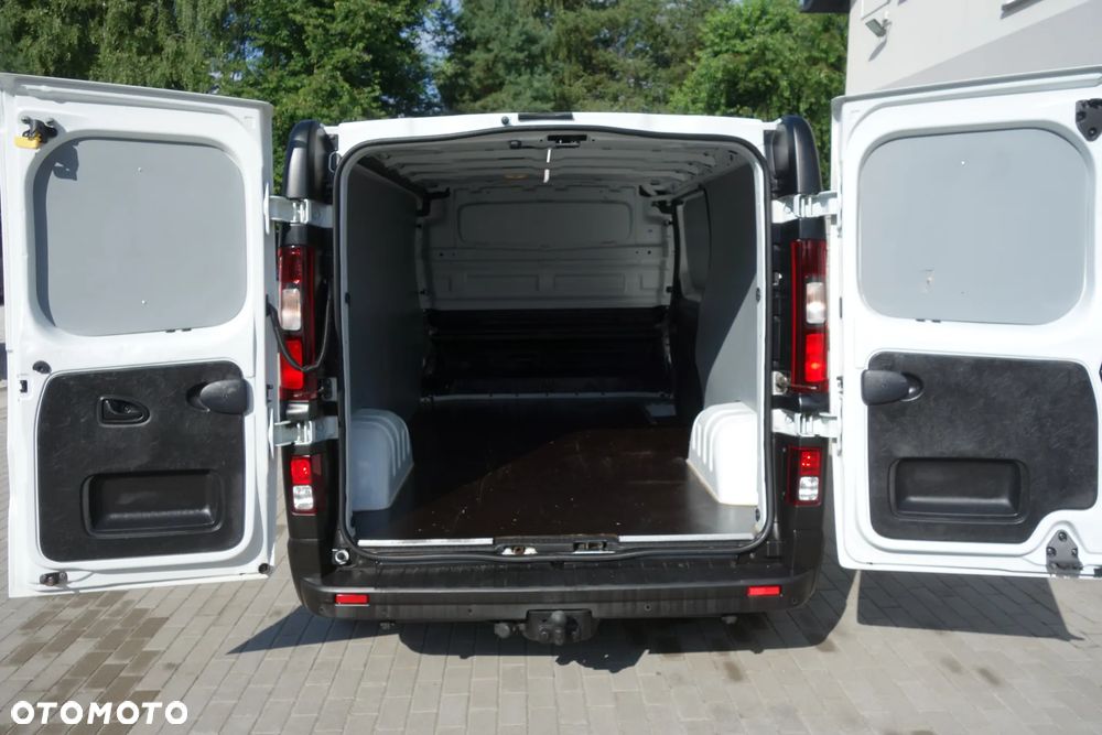 Renault Trafic  2.0 DCI 120 KM Long Klima Kamera Ledy - 8