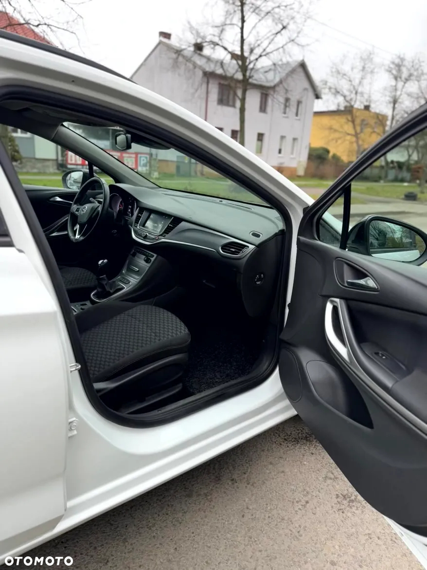 Opel Astra 1.6 CDTI Sports Tourer Active - 18