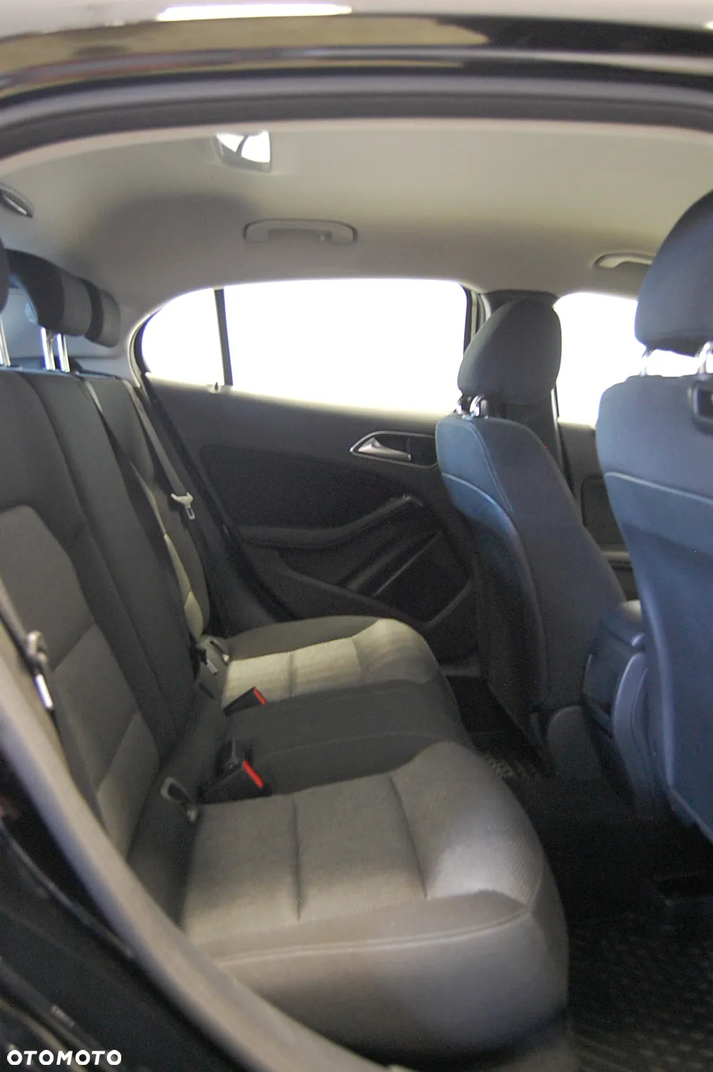 Mercedes-Benz GLA 180 (CDI) d 7G-DCT - 28