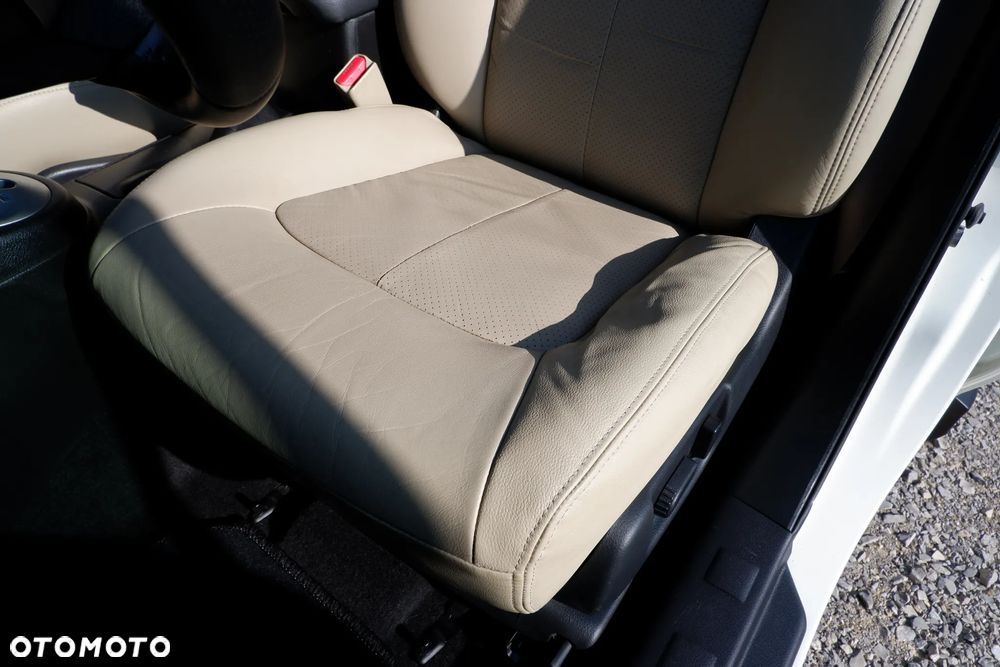 Nissan X-Trail 2.0 dCi 4x4 DPF Automatik Platinum - 29