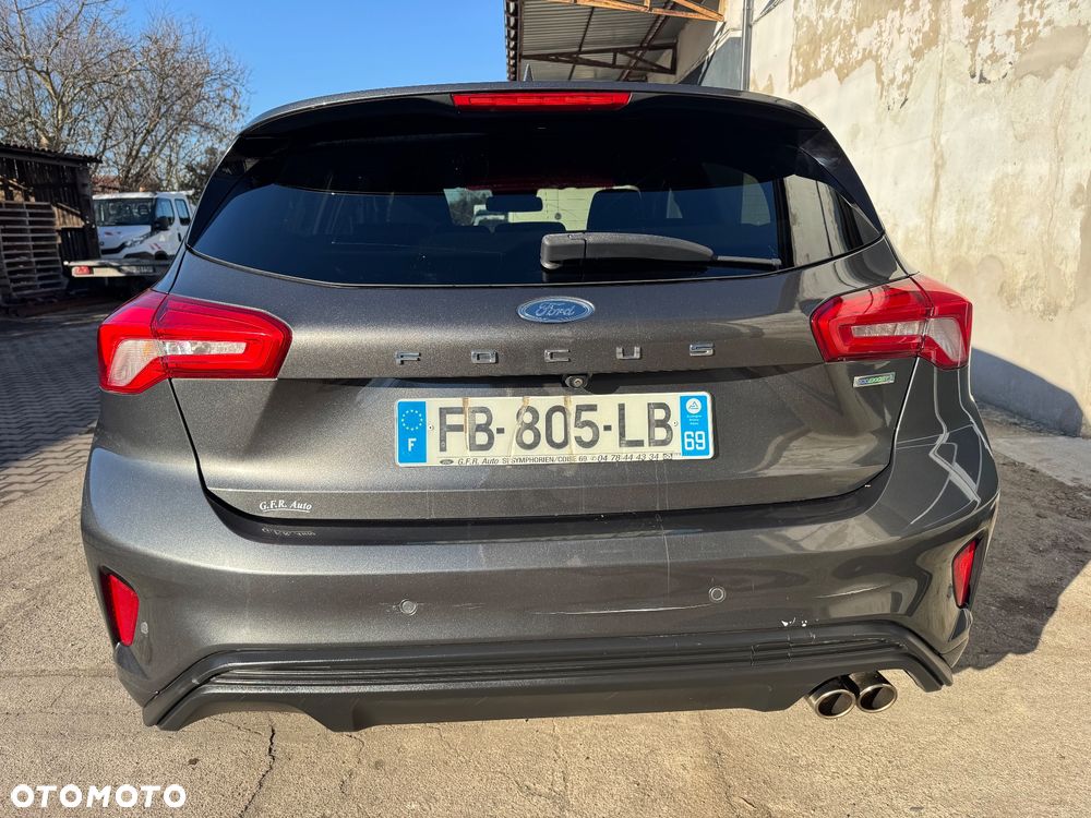 Ford Focus - 32