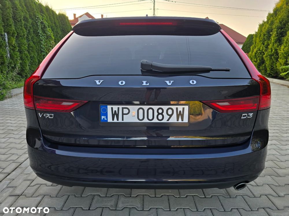 Volvo V90 D3 Momentum Pro - 10