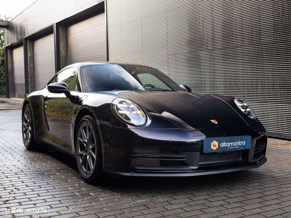 Porsche 911 (992) Carrera - 2
