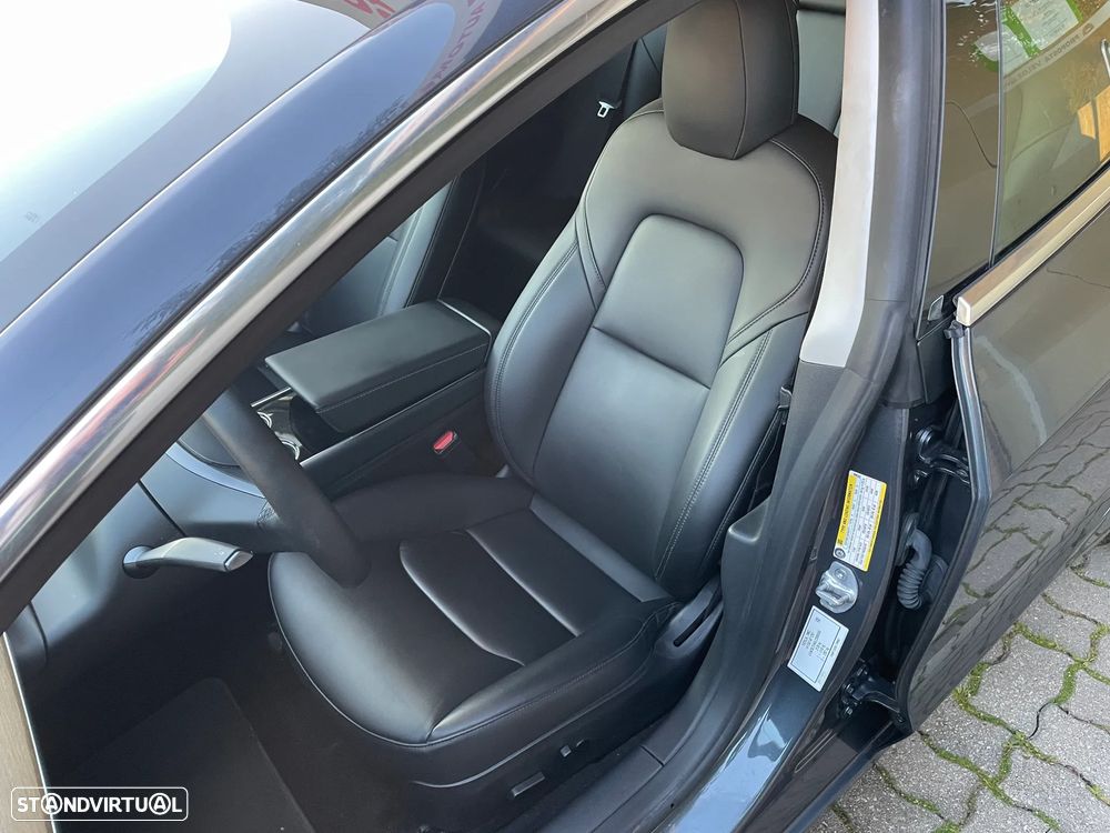 Tesla Model 3 RWD - 20