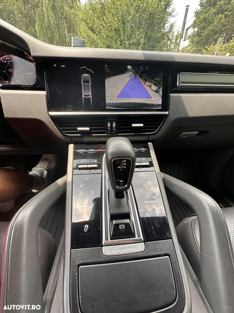 Porsche Cayenne Tiptronic S - 17