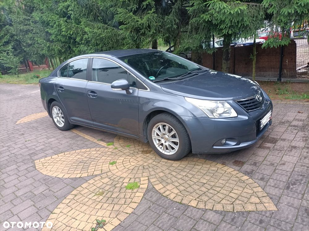 Toyota Avensis 1.8 Sol plus - 1