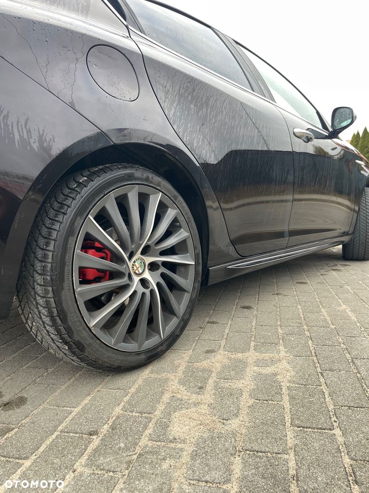 Alfa Romeo Giulietta 2.0 JTDM Distinctive - 6