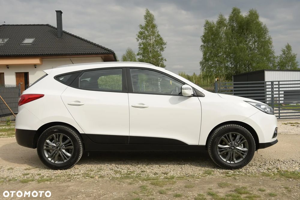 Hyundai ix35 1.6 2WD Fifa World Cup Edition - 3
