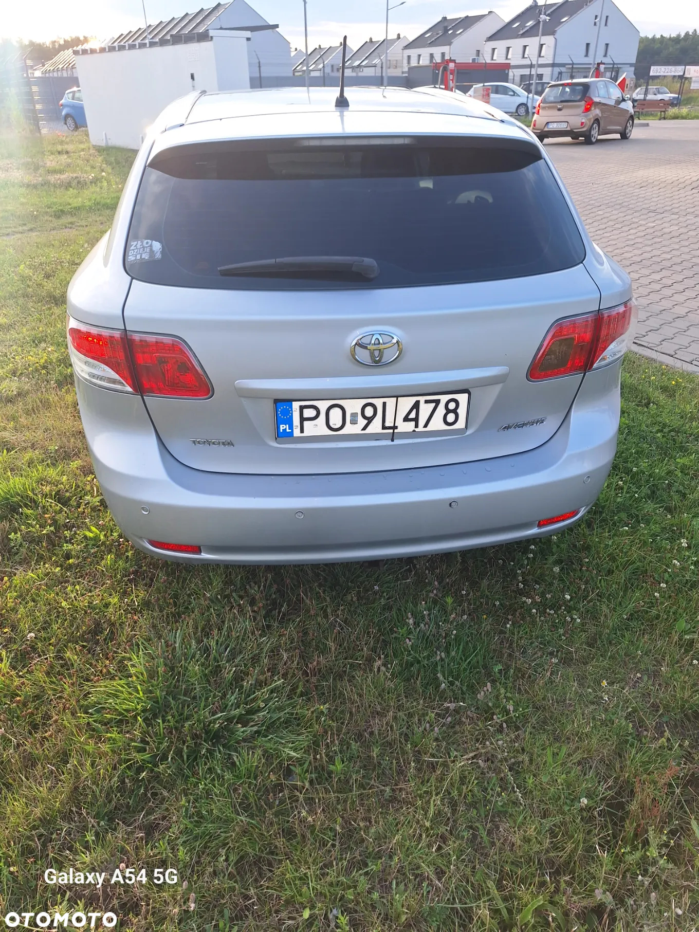 Toyota Avensis Combi 1.8 Sol - 3
