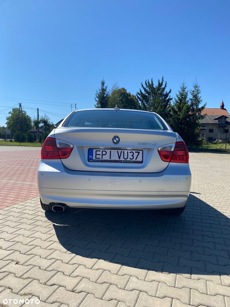 BMW Seria 3 320d - 4