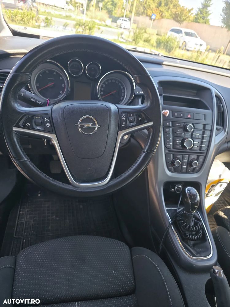 Opel Astra - 8