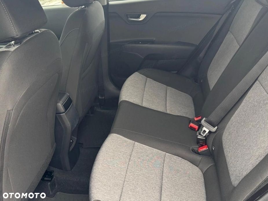 Kia Stonic 1.0 T-GDI Business Line DCT - 7