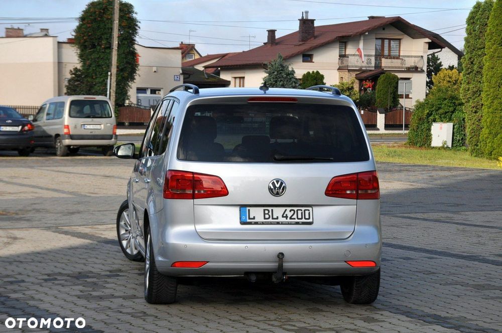 Volkswagen Touran - 15