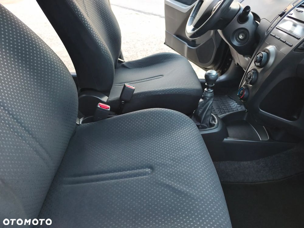 Toyota Yaris - 20