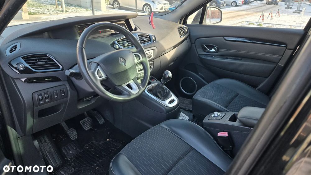 Renault Scenic Energy dCi 110 S&S Bose Edition - 11