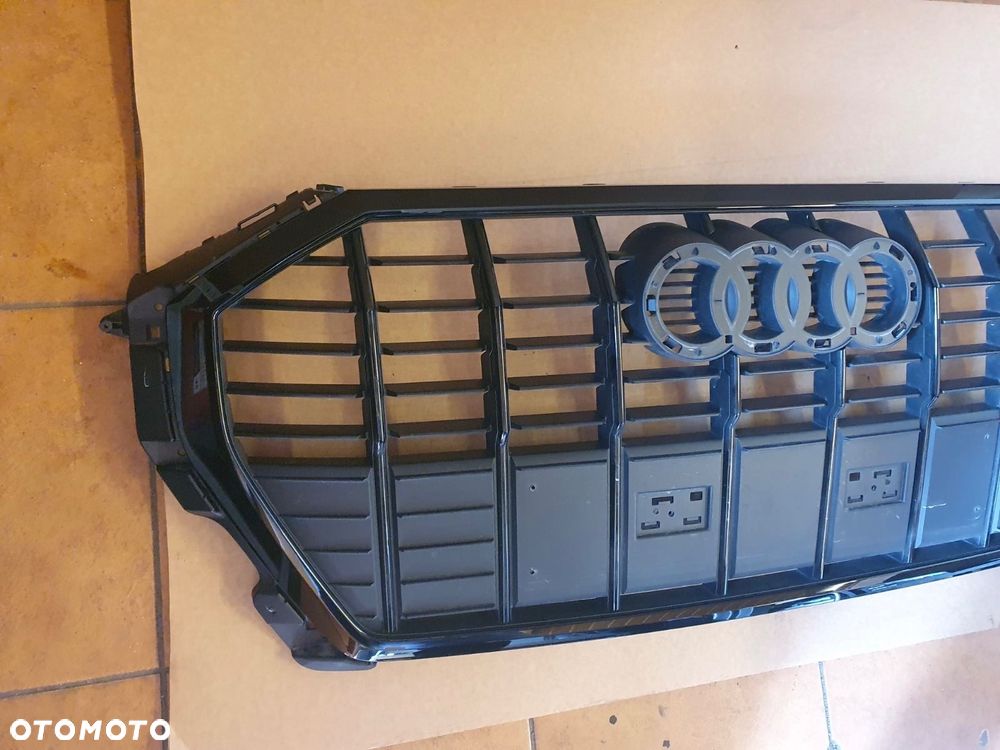 GRILL ATRAPA AUDI Q3 S-LINE BLACK - 2