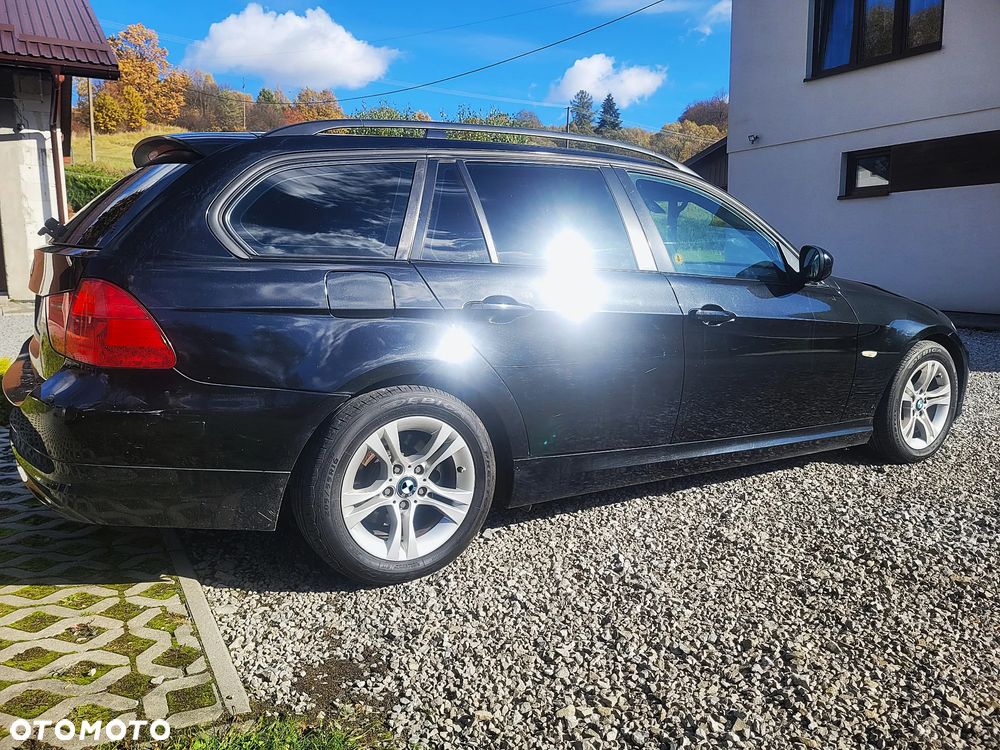 BMW Seria 3 318d - 4