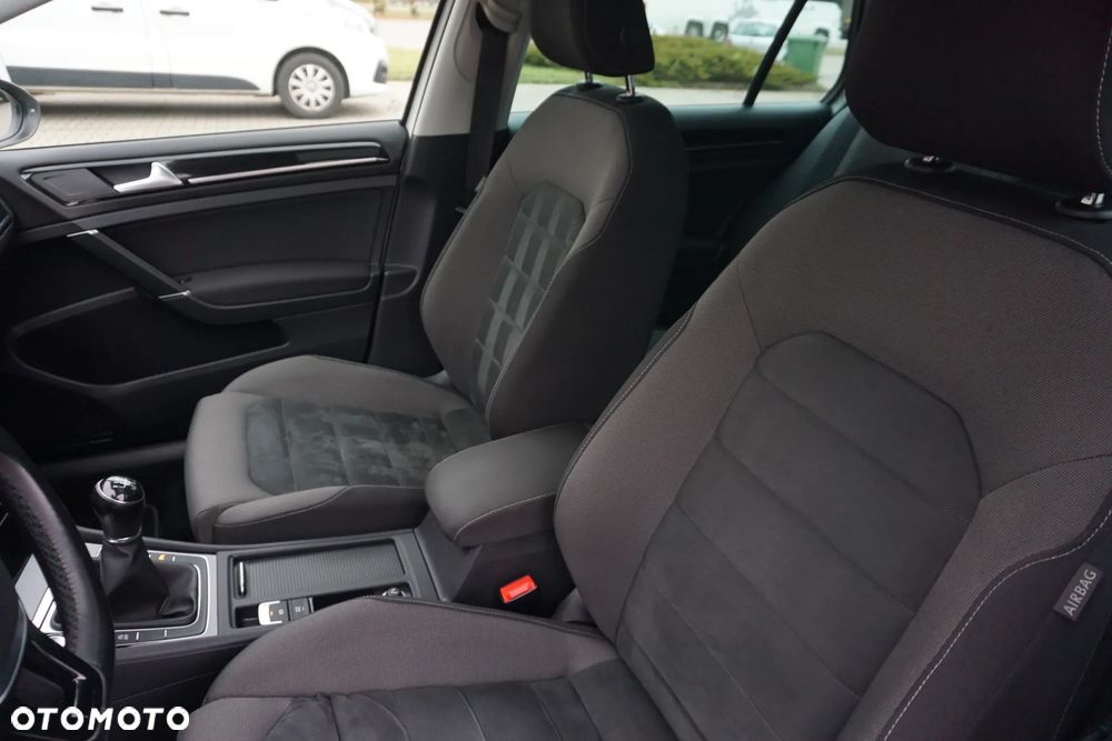 Volkswagen Golf 1.5 TSI ACT OPF BlueMotion Highline - 29