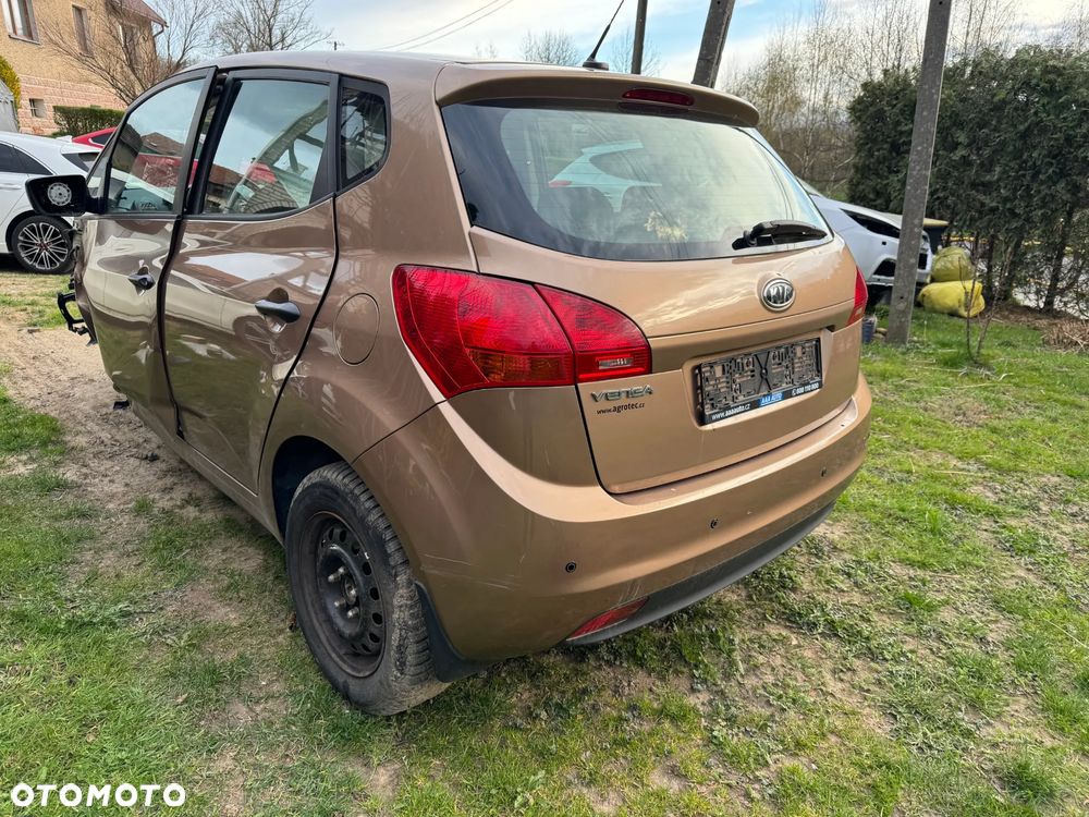Kia Venga 1.4 CVVT Attract - 3