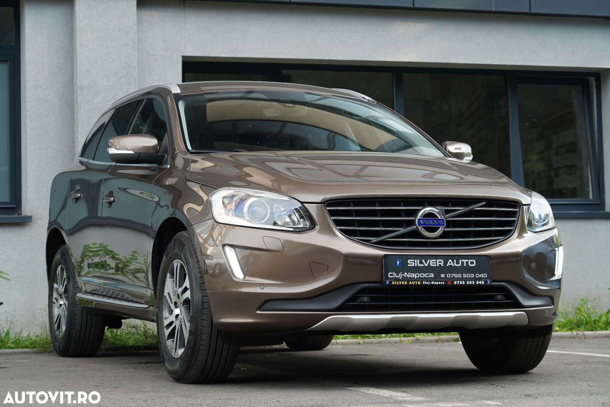 Volvo XC 60 D5 AWD Aut. Summum - 25