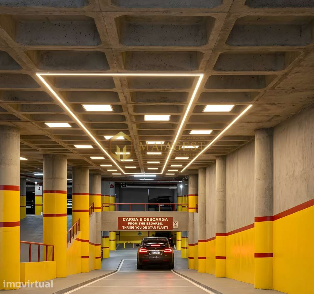 Oportunidade Única: Lugar de Garagem no Edifício Mota Galiza no Porto - Grande imagem: 4/6