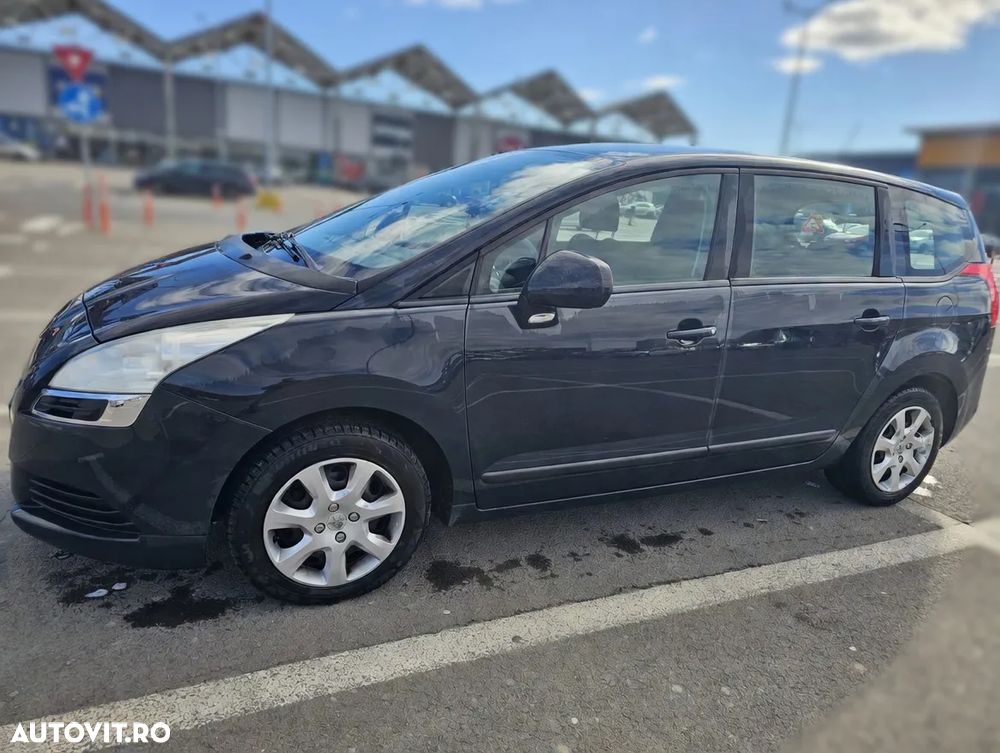 Peugeot 5008 1.6 HDI Confort Pack - 6