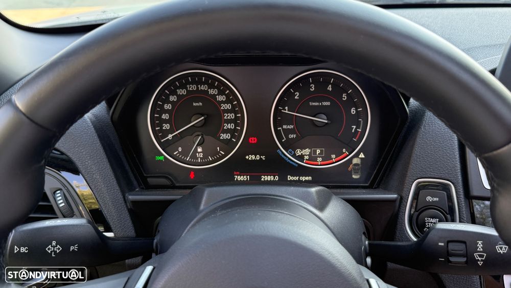 BMW 218 i Cabrio Line Sport Auto - 31