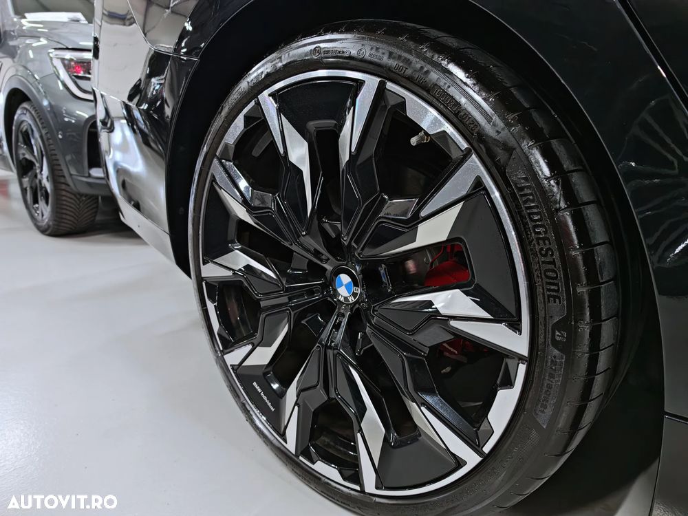 BMW Seria 5 520i AT MHEV - 32