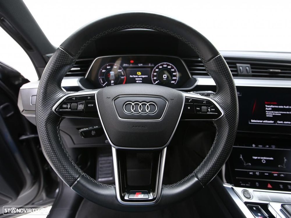 Audi e-tron 55 quattro S line - 19