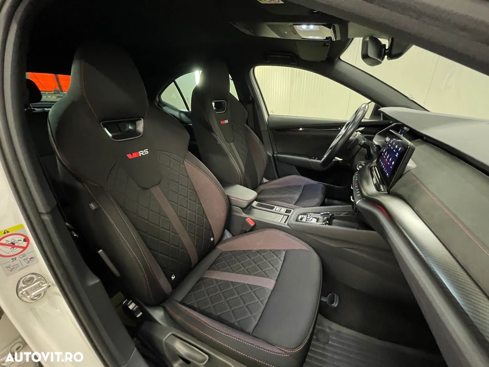 Skoda Octavia 2.0 TSI DSG RS - 11