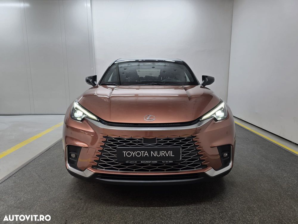 Lexus LBX - 2