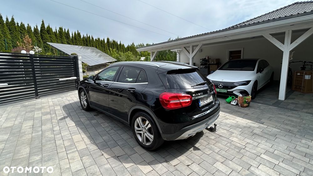 Mercedes-Benz GLA 200 7G-DCT - 5