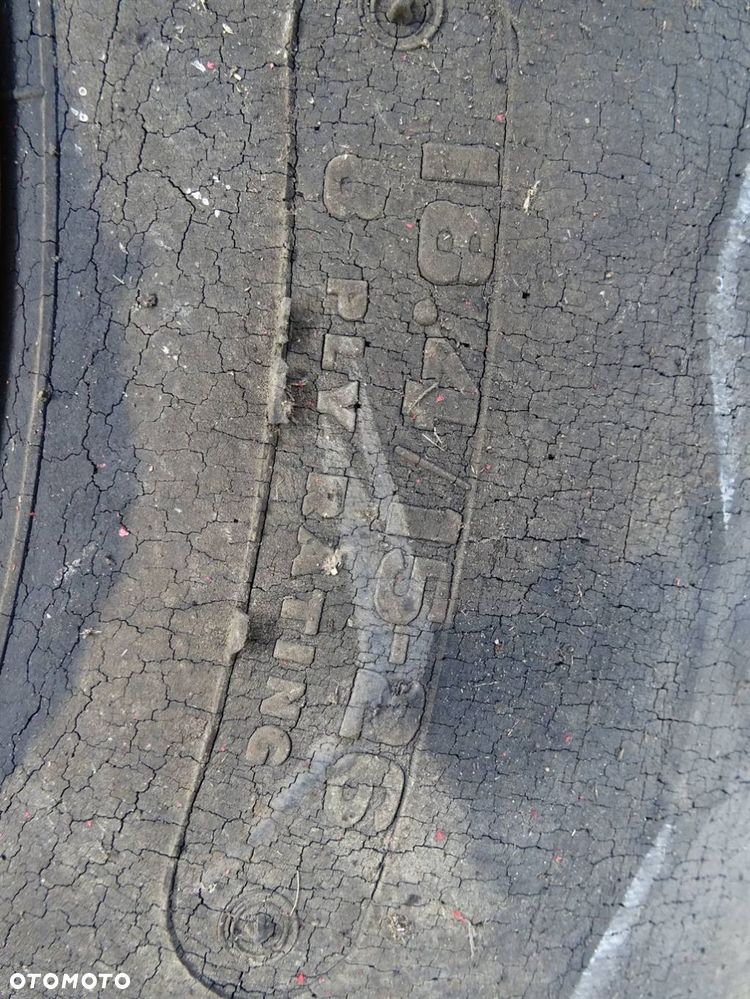 OPONA + FELGA  MASSEY FERGUSON 410 - 5