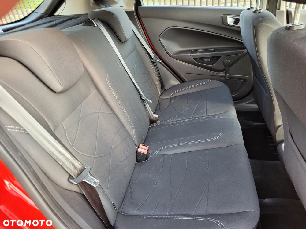 Ford Fiesta - 15