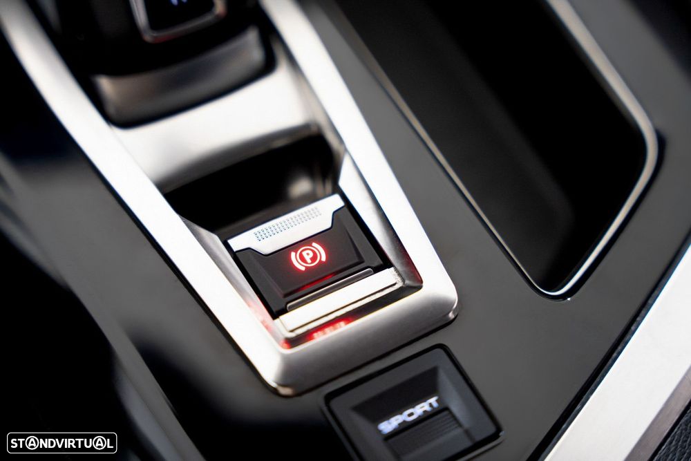 Peugeot 3008 1.2 PureTech Allure EAT8 - 10