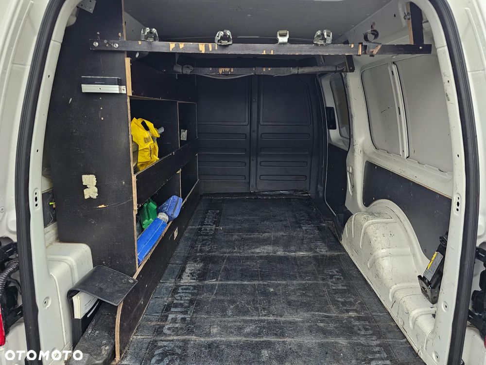 Volkswagen CADDY LONG MAXI - 14