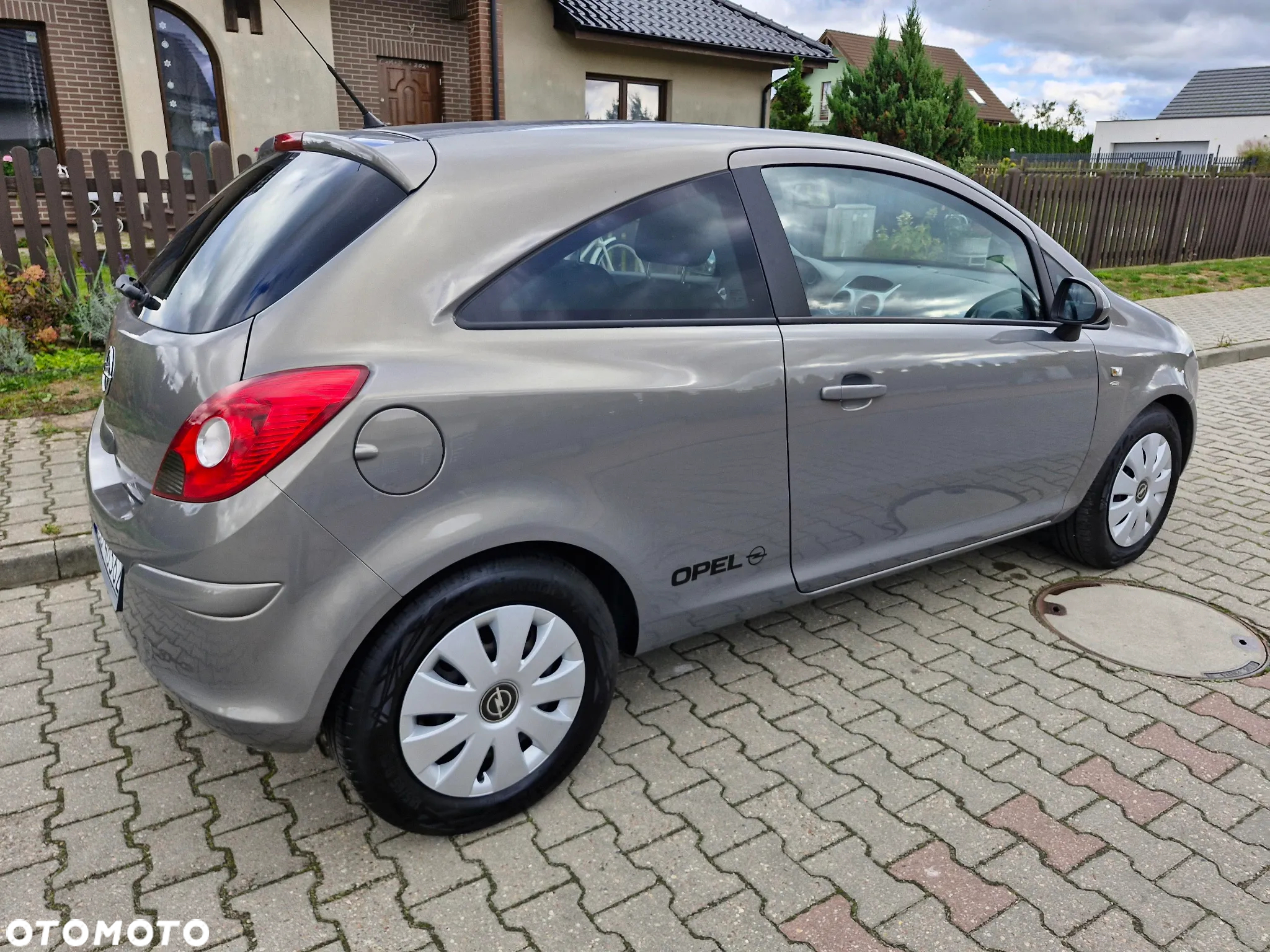Opel Corsa 1.4 16V Color Edition - 21