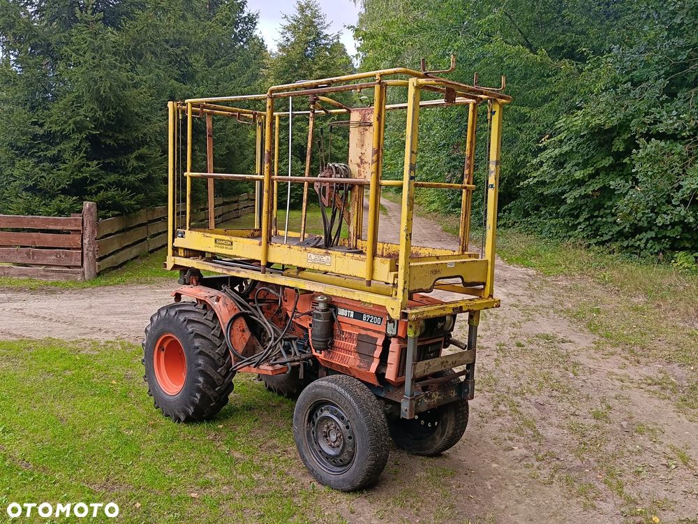 Kubota B7200 - 5