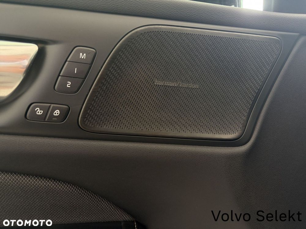 Volvo V60 B4 B Plus Dark - 11