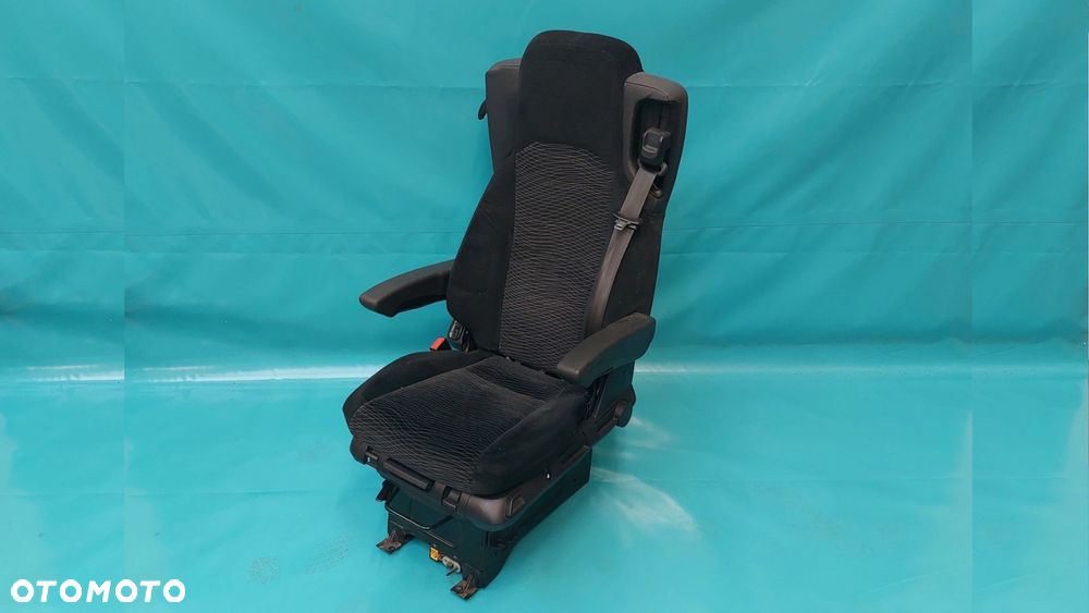 MERCEDES ACTROS MP4 EURO 6 FOTEL KIEROWCY Z PODUSZKĄ - 1