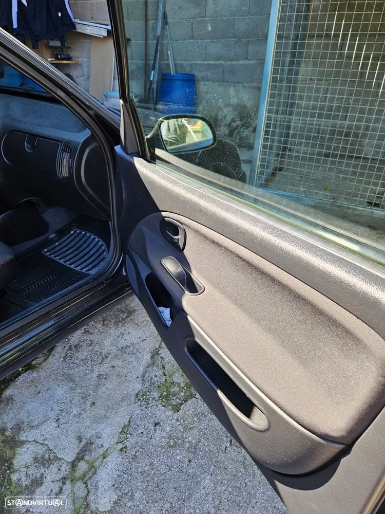 Citroën Saxo 1.6i 16V Cup - 13