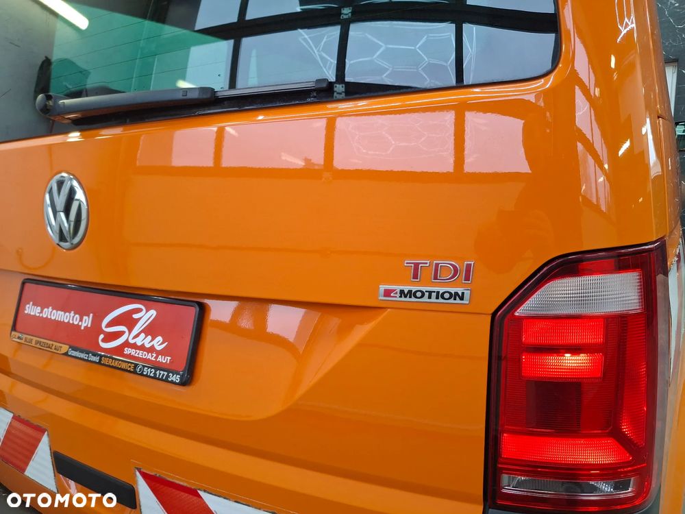 Volkswagen T6 Tansporter 4 MOTION Napęd 4x4 Webasto Klimatyzacja Grzane Fotele Hak Najmocniejsza Wersja 204 KM Pomarańczowy Służba Drogowa 9 Miejsc W Dowodzie - 4