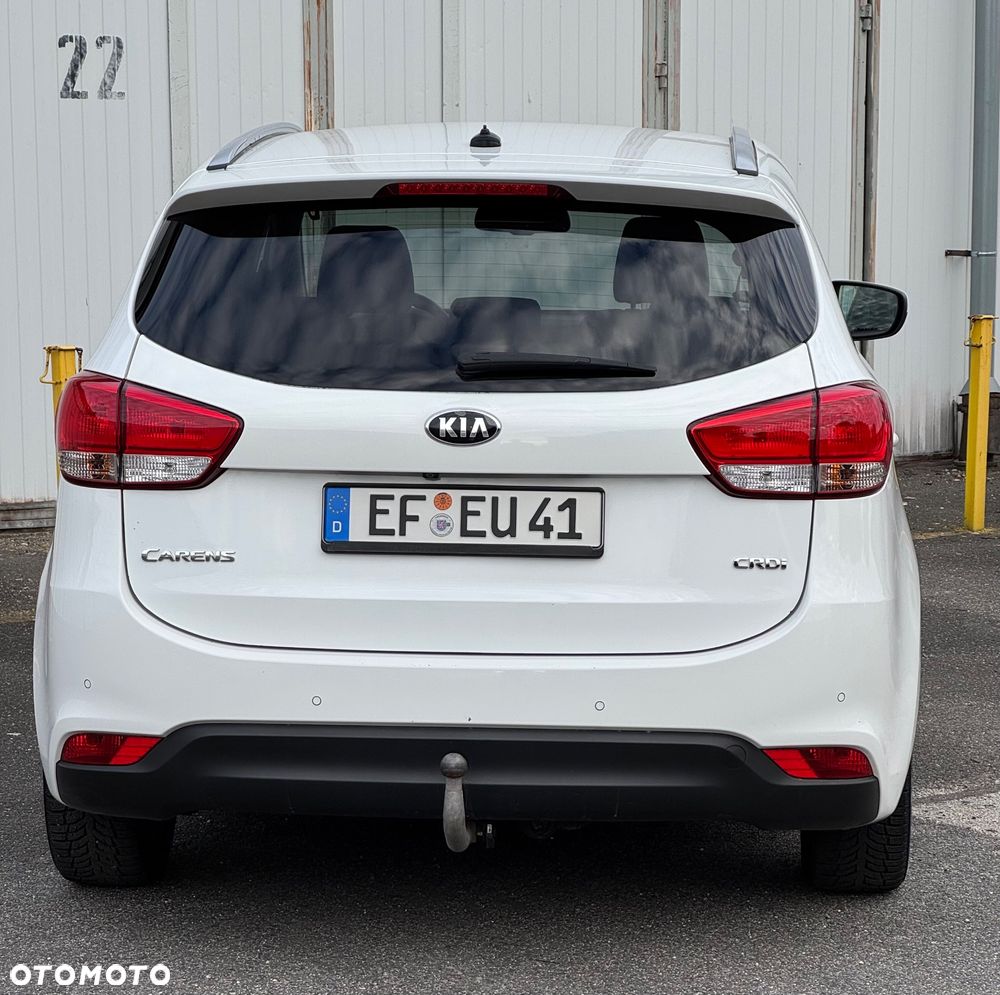 Kia Carens 1.7 CRDi 115 Dream Team Edition - 13